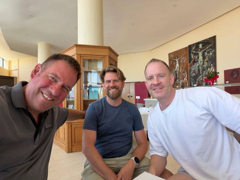 It doesn't always have to be just Java. Lunch break talks on bio hacking, BCI and just "regular people, non nerd stuff" with Heinz and Arno. Thanks guys